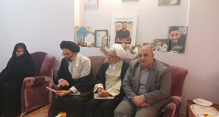 دیدار با خانواده های معزز شهدا در شهرضا