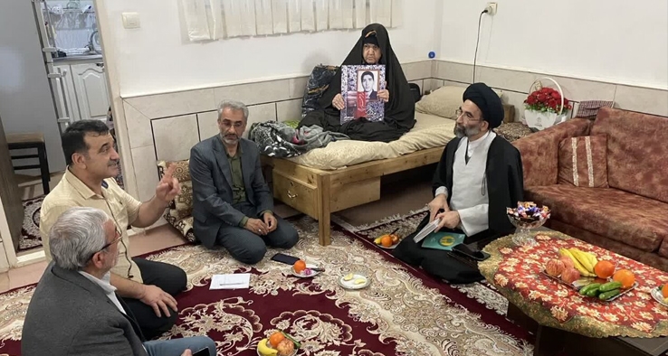 وصیت‌نامه شهدا چراغ راه جامعه در مسیر انقلاب است+ تصاویر