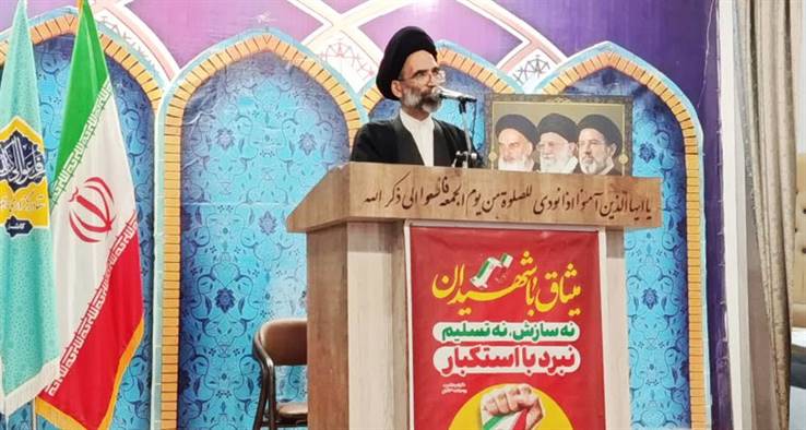 به هدف نشستن موشک ۴۰۰۰ کیلومتری ایران و ضربه‌فنی شدن رژیم صهیونیستی؛ آمریکا در برابر استقامت ملت و رهبری زانو زده است