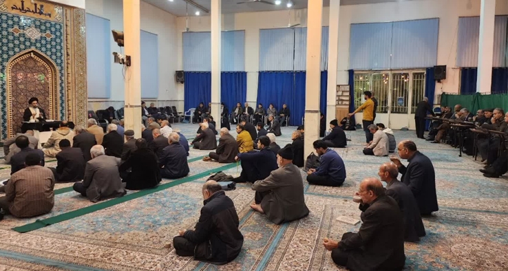 شعار مرگ بر آمریکا و مرگ بر اسرائیل همان لعن کفار است