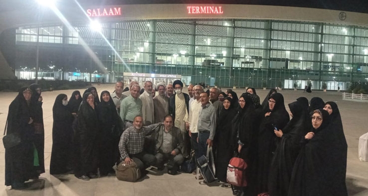 حضور نماینده مقام معظم رهبری در فرودگاه امام خمینی تهران برای بدرقه زائرین حج تمتع کاروان۳۶۰۰۶کاشان 