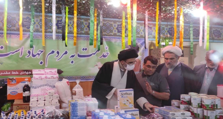 بازدید و خرید امام جمعه کاشان از یک فروشگاه جهادی